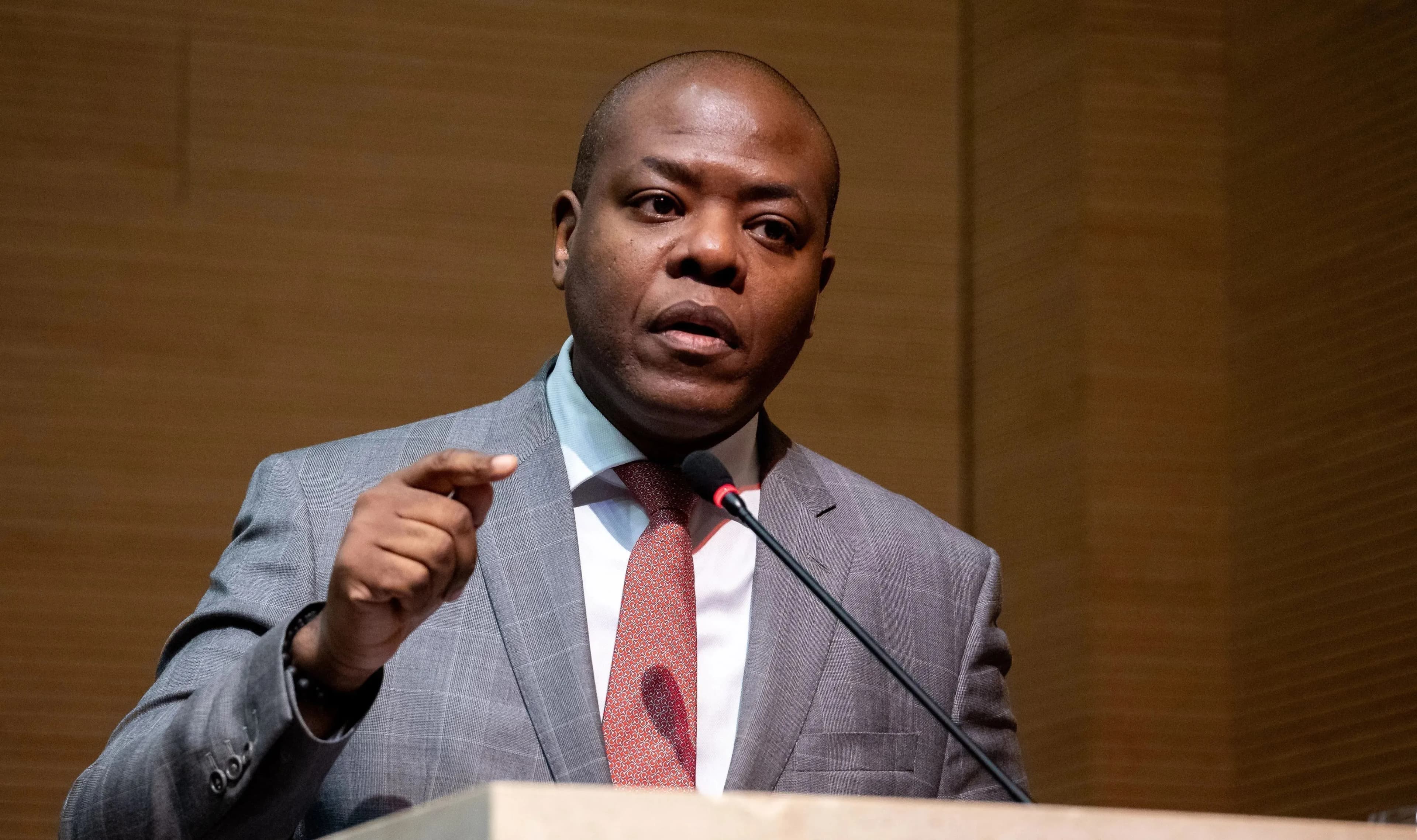 Silvio Almeida e o identitarismo masculino